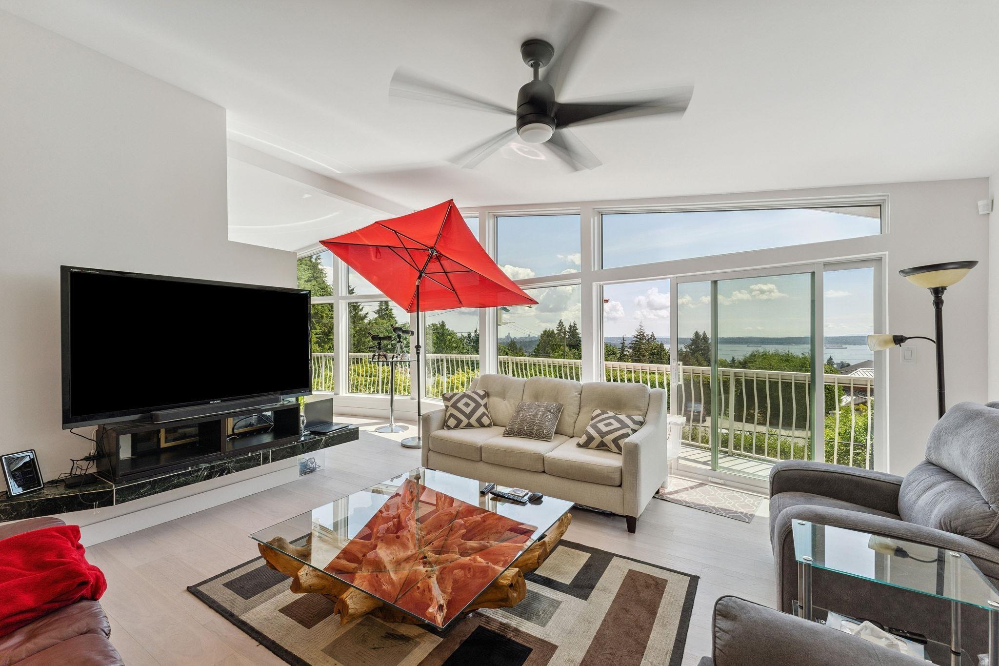 mls:R3152764 Property Address: 1725 ROSEBERY AVENUE, West Vancouver BC V7V 2Z5