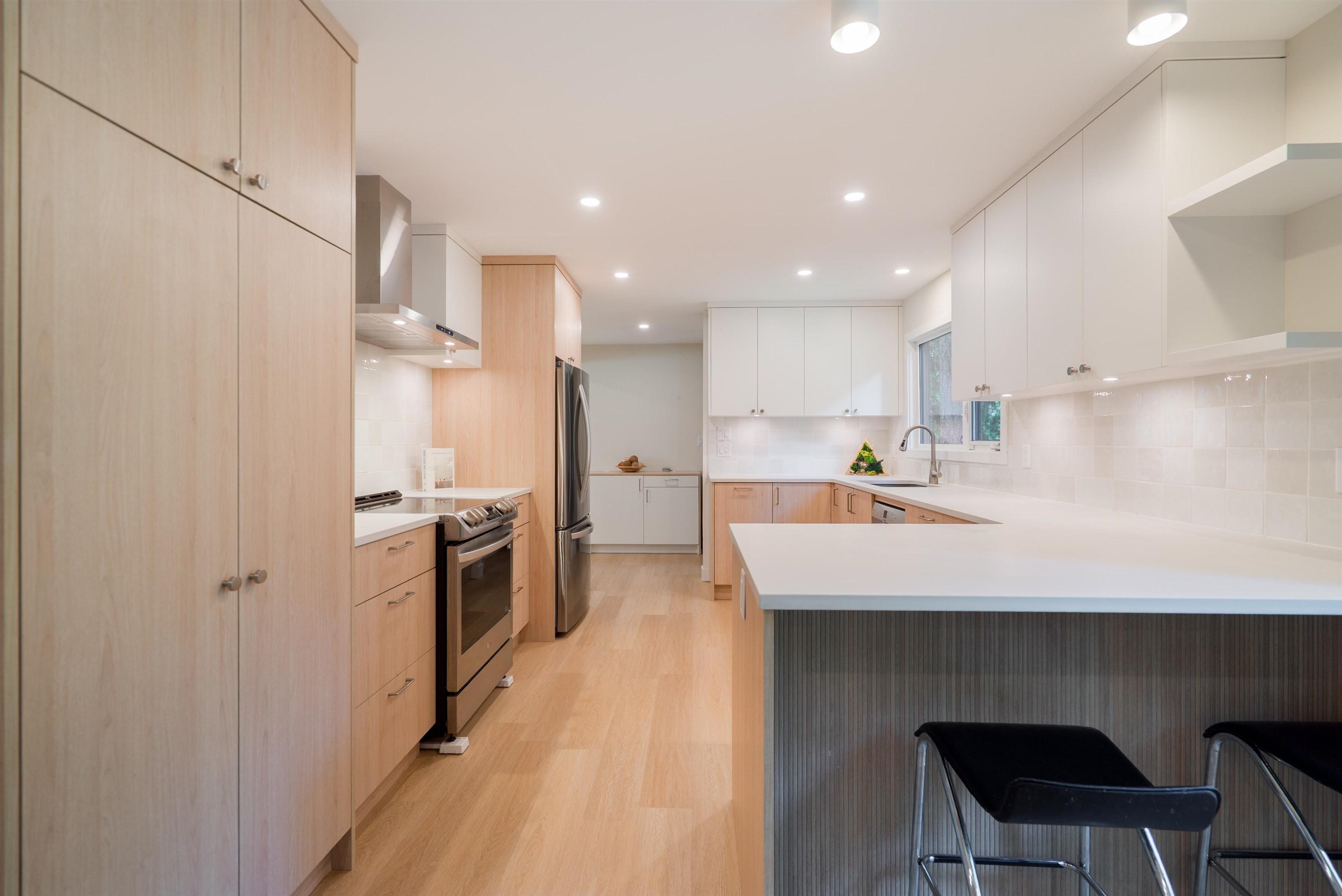 mls:R3153078 Property Address: 1139 HERITAGE BOULEVARD, North Vancouver BC V7J 3G8