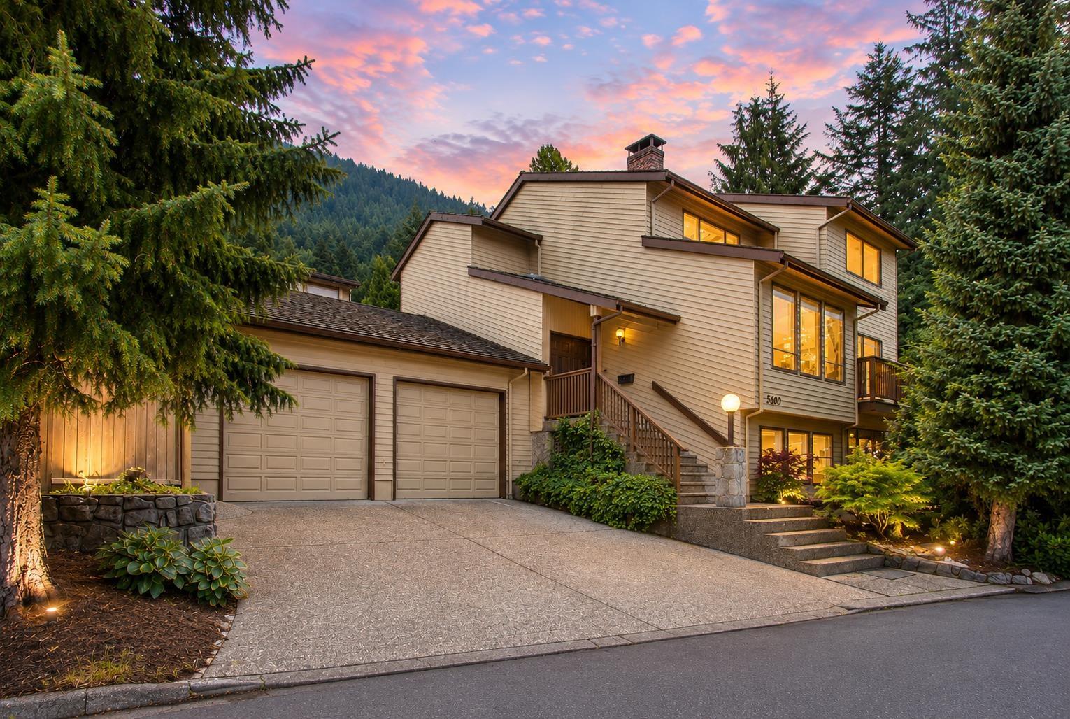 mls:R3153339 Property Address: 5600 GROUSEWOODS PLACE, North Vancouver BC V7R 4T4