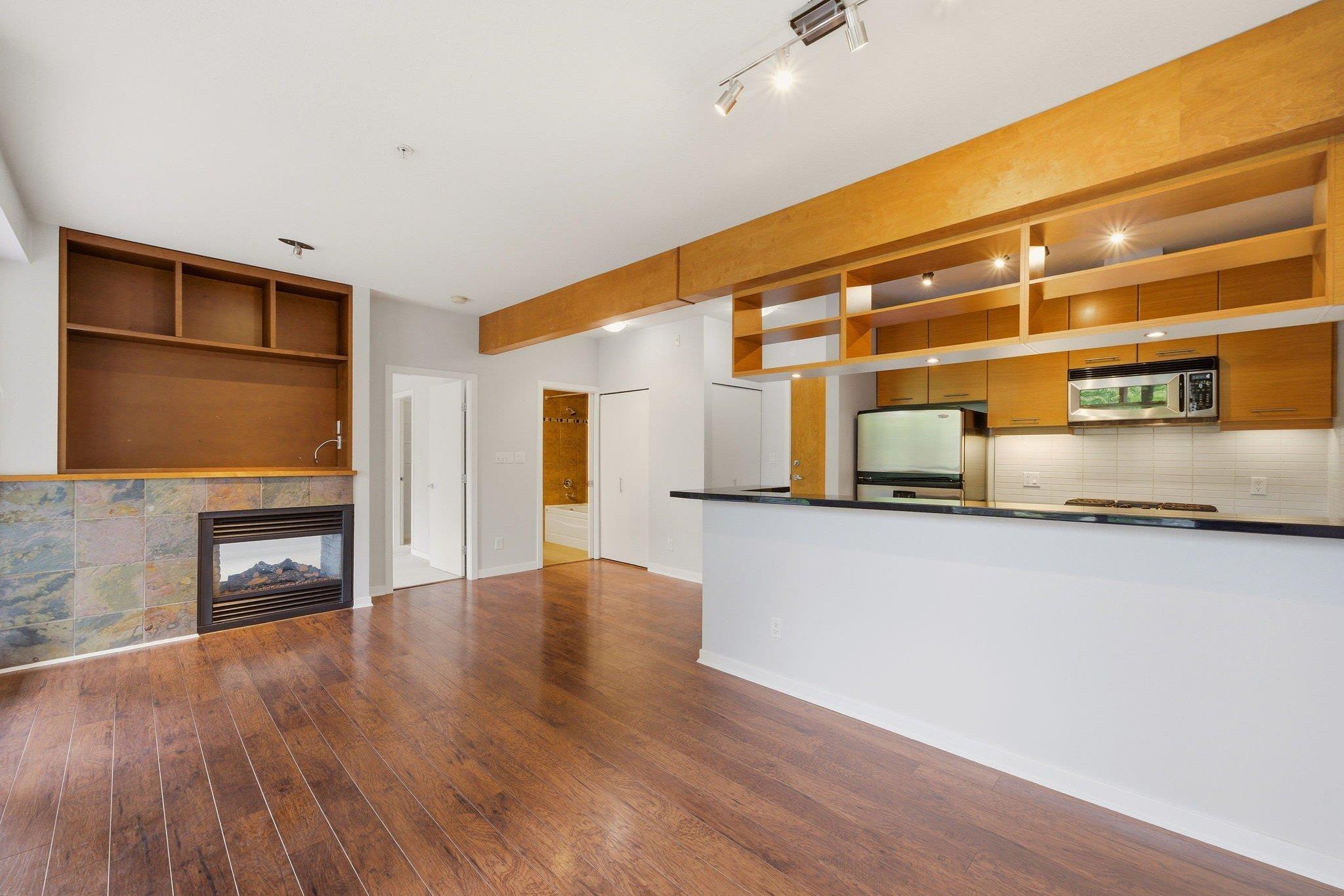 mls:R3154467 Property Address: 318 560 RAVEN WOODS DRIVE, North Vancouver BC V7G 2T3