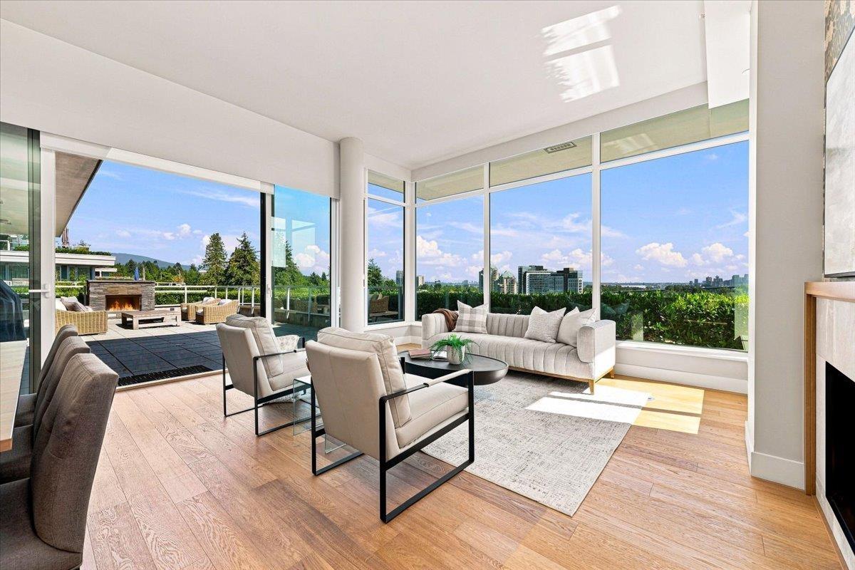 mls:R3155793 Property Address: 702 908 KEITH ROAD, West Vancouver BC V7T 1M3