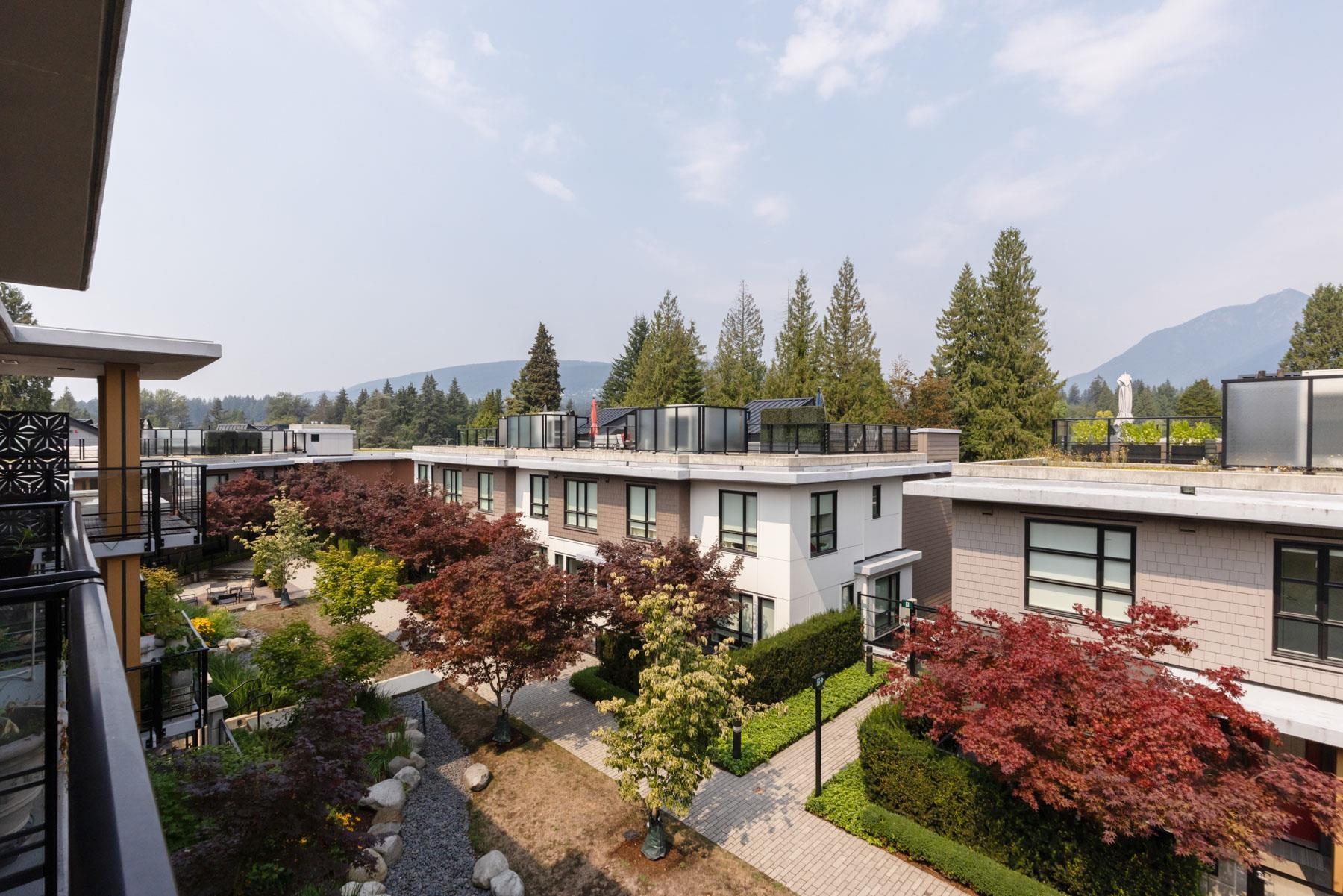 mls:R3156342 Property Address: 402 3220 CONNAUGHT CRESCENT, North Vancouver BC V7R 0A5