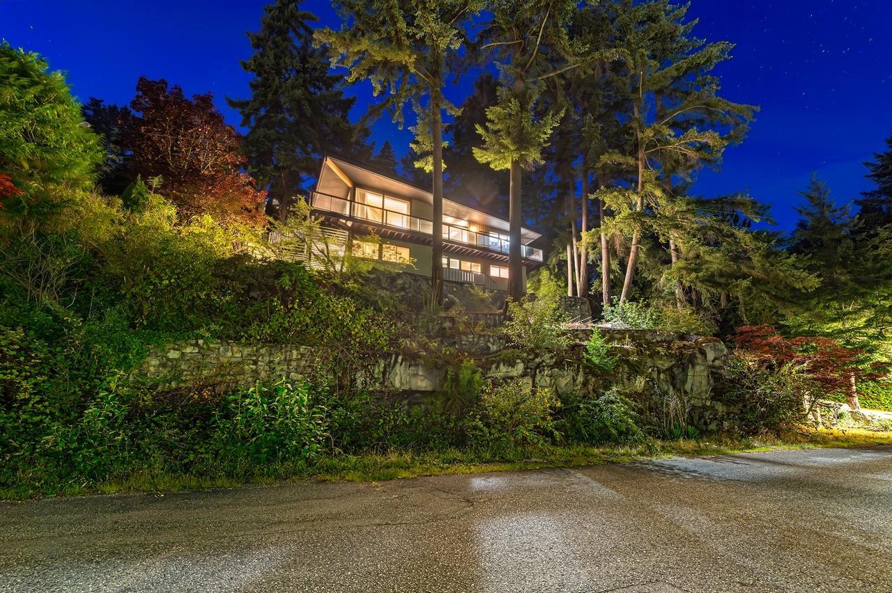mls:R3156534 Property Address: 3980 BAYRIDGE AVENUE, West Vancouver BC V7V 3J5