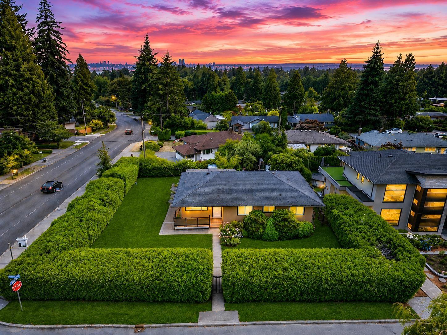 mls:R3156627 Property Address: 799 DONEGAL PLACE, North Vancouver BC V7N 2X8