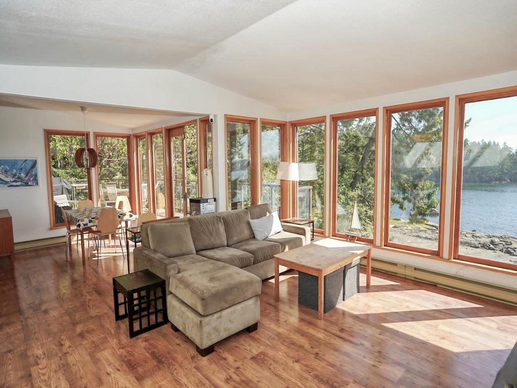 Listing Image for R2784339