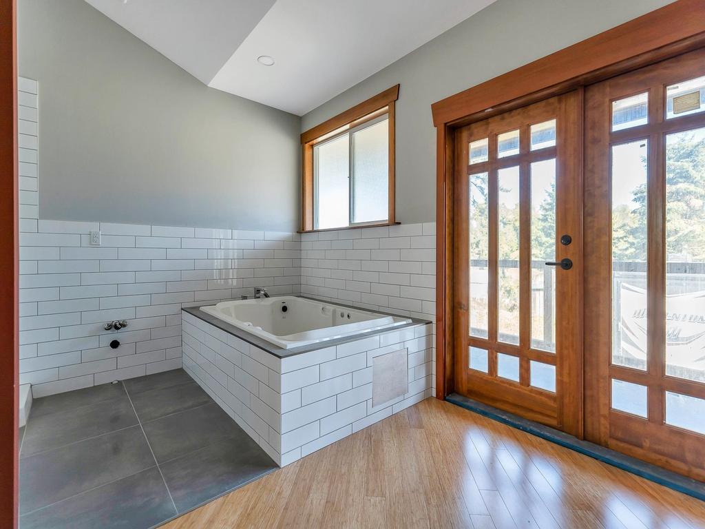 Listing Image for R2816502