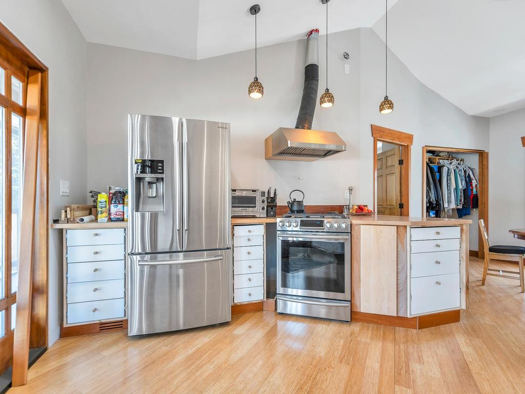 Listing Image for R2816502