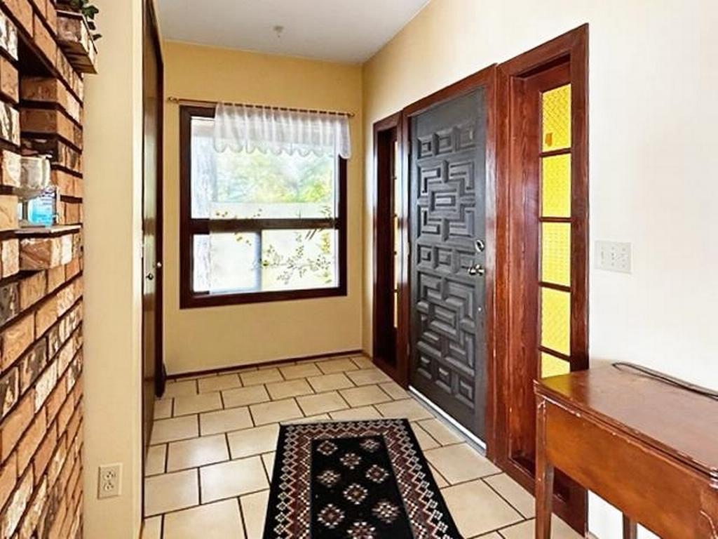 Listing Image for R2820072