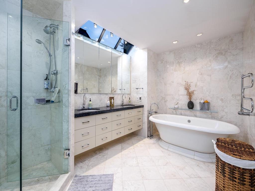 Listing Image for R2898802