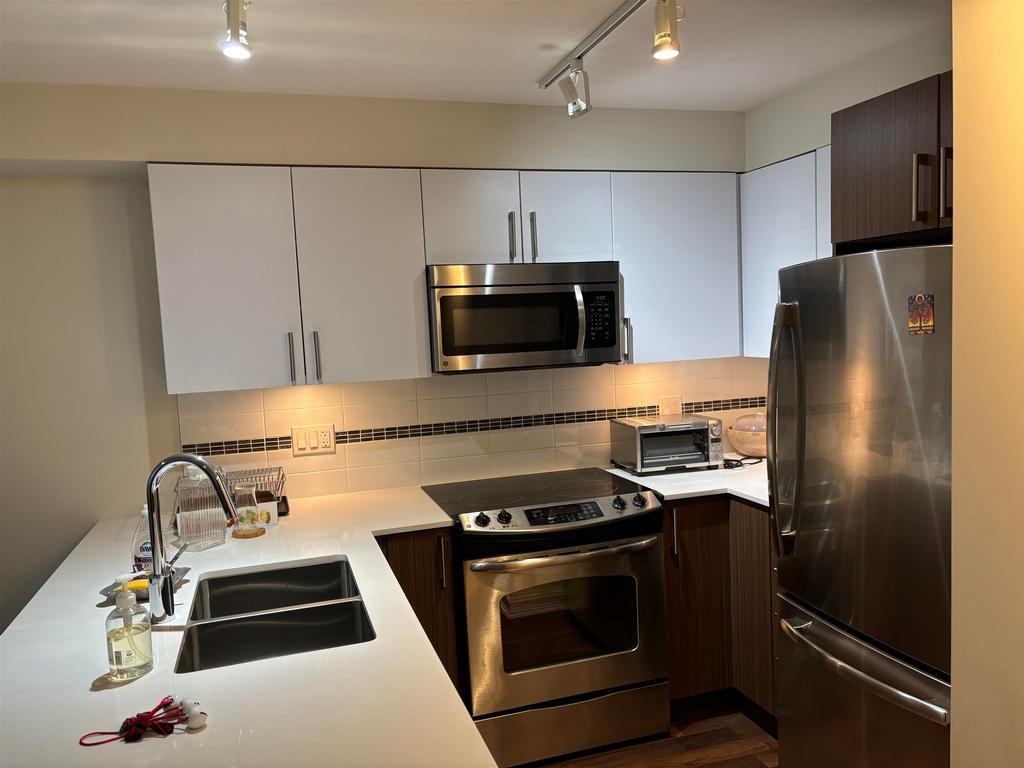 Listing Image for R2948056