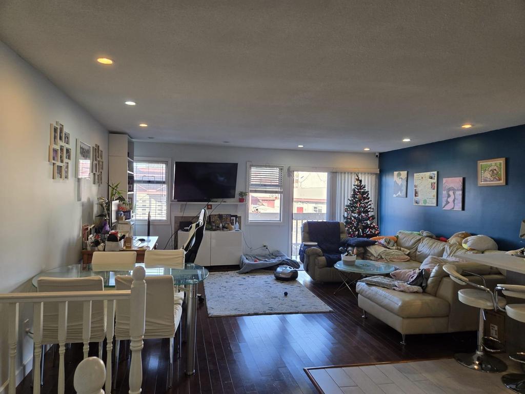 Listing Image for R2950555