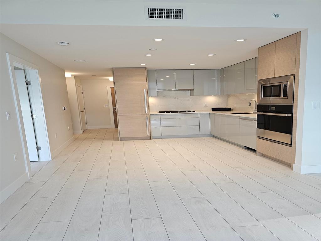 Listing Image for R2960692