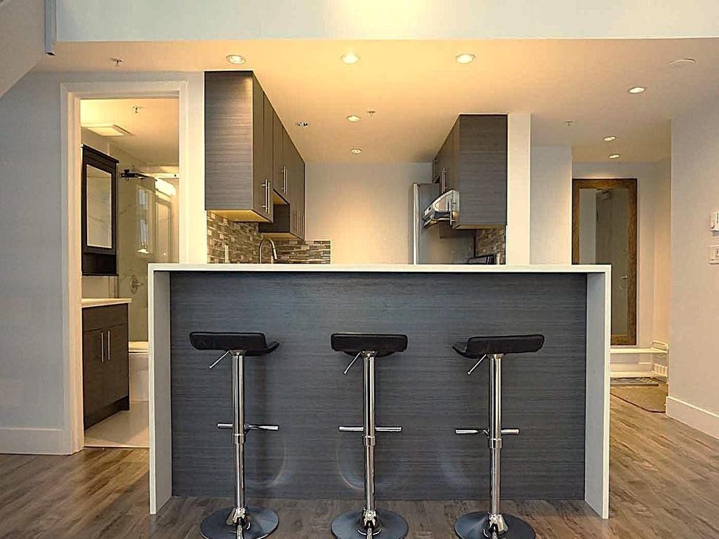 Listing Image for R2967131