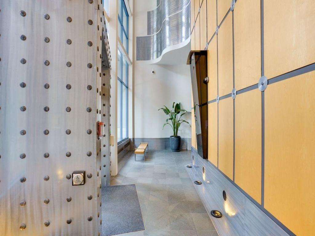 Listing Image for R2967131