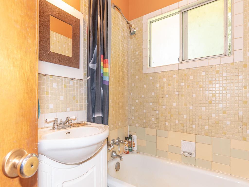 Listing Image for R2982200