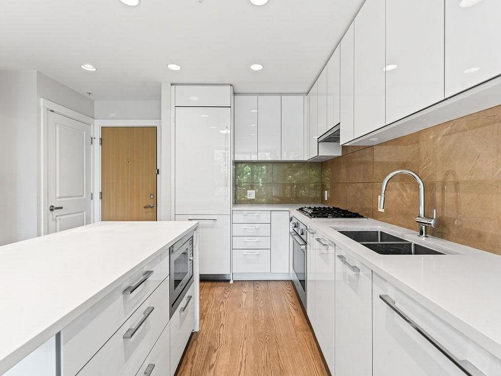 Listing Image for R2983185