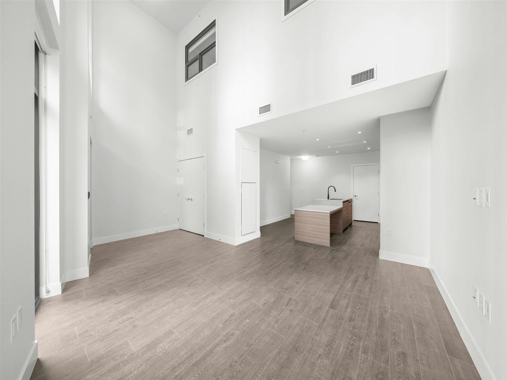 Listing Image for R2984942