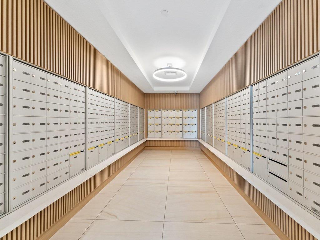 Listing Image for R2985620