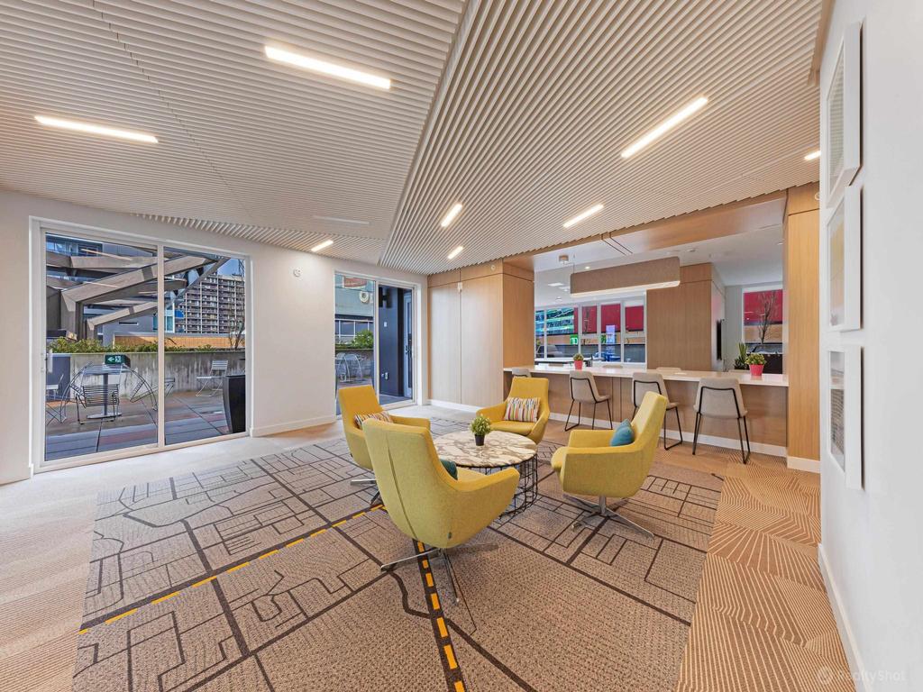 Listing Image for R2987156