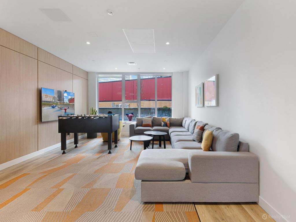 Listing Image for R2987156