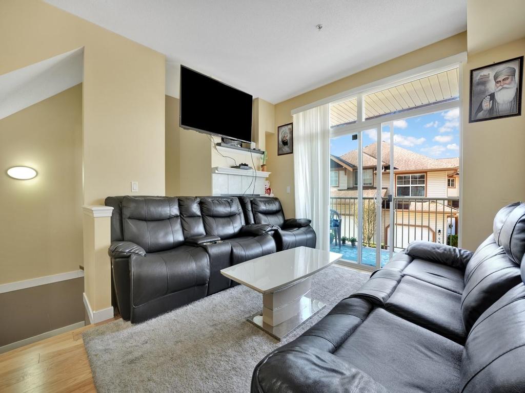 Listing Image for R2989048