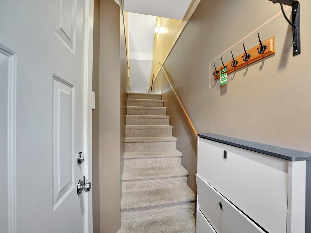 Listing Image for R2989048