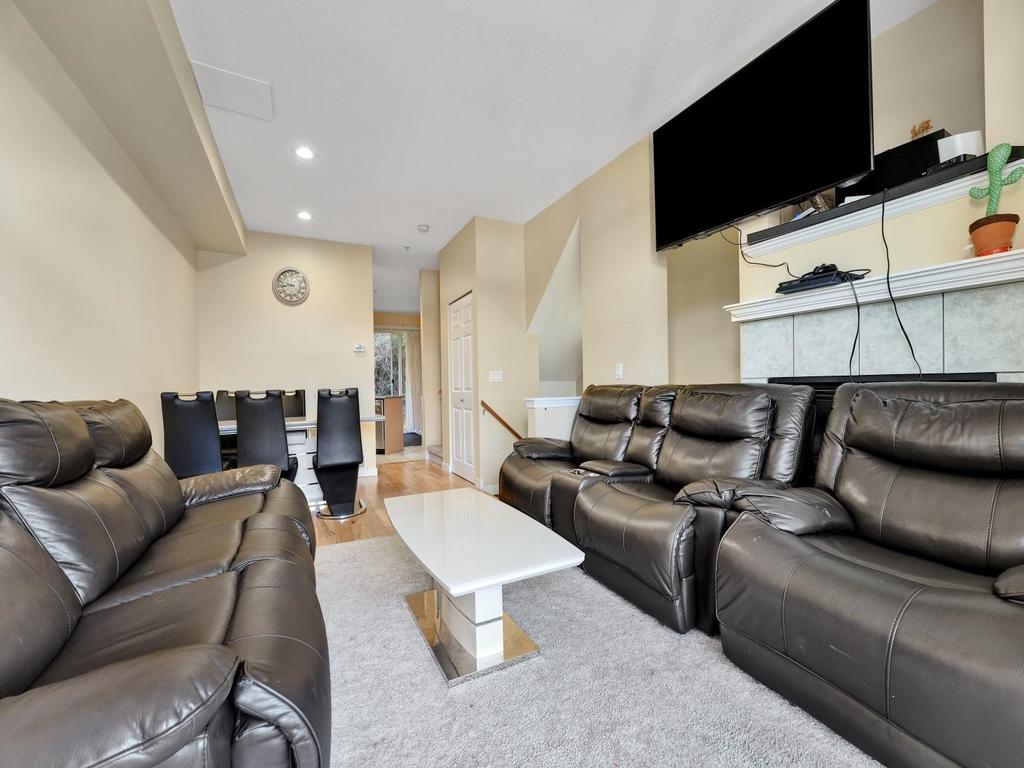 Listing Image for R2989048