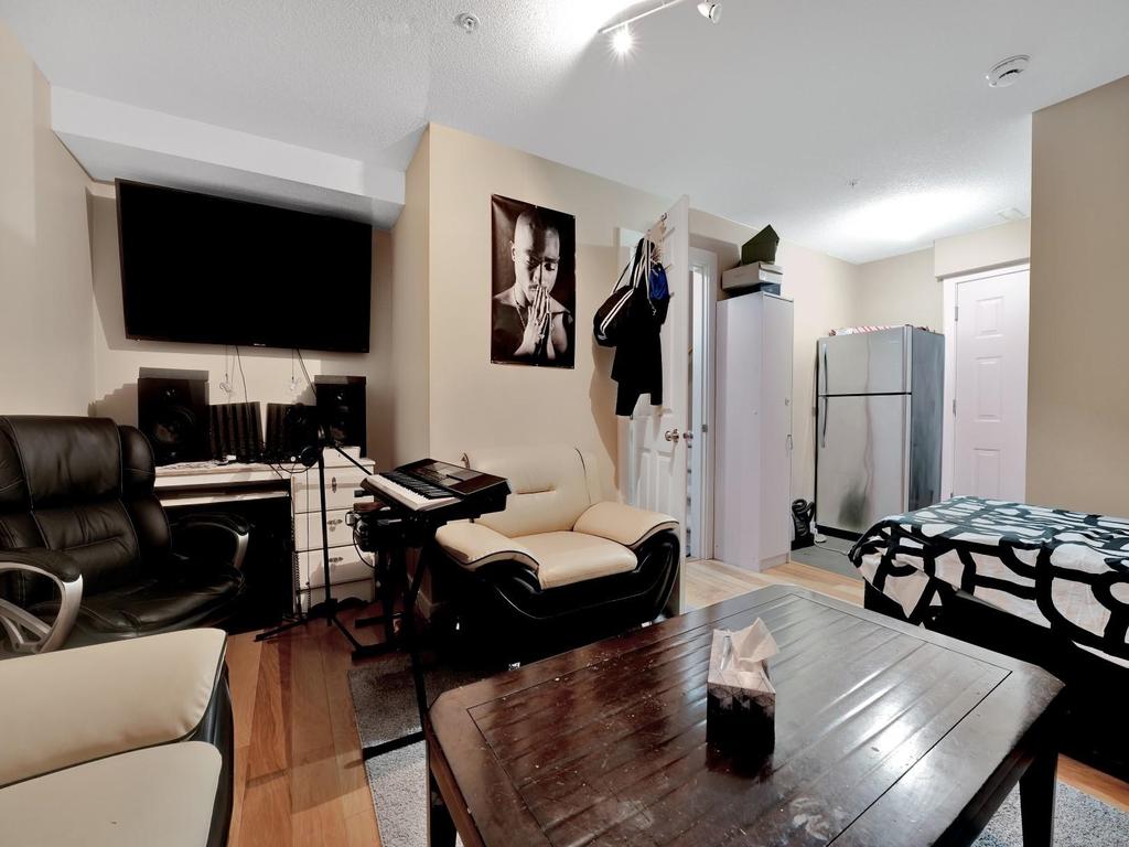 Listing Image for R2989048