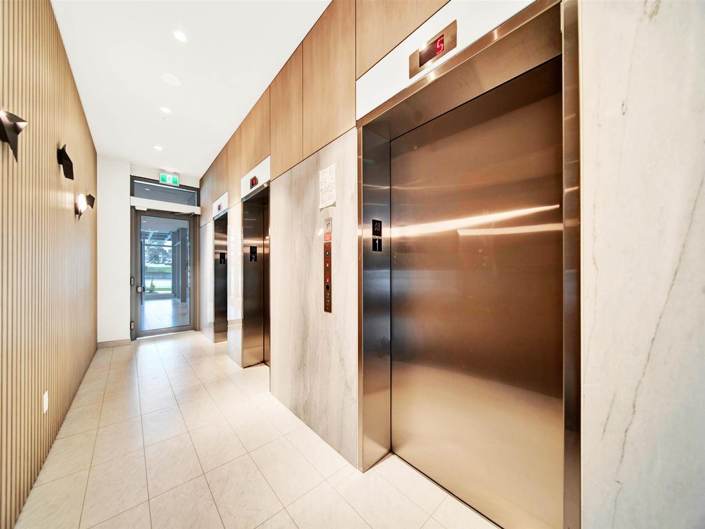 Listing Image for R2989374