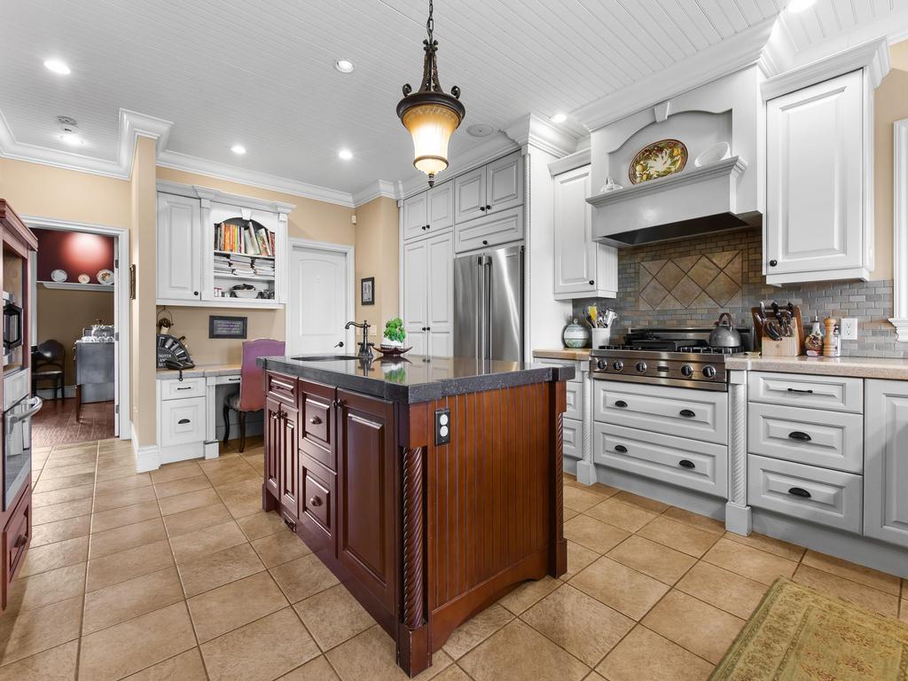 Listing Image for R2989964