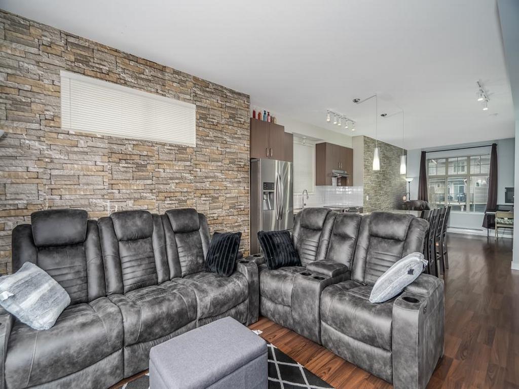 Listing Image for R2990174