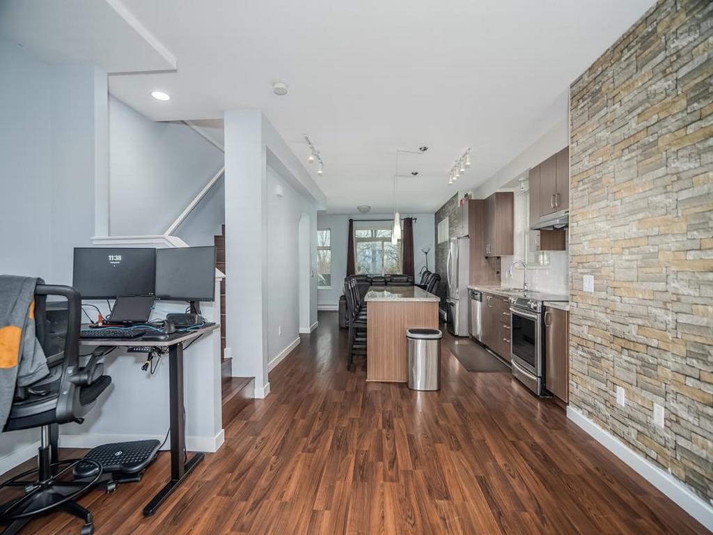 Listing Image for R2990174