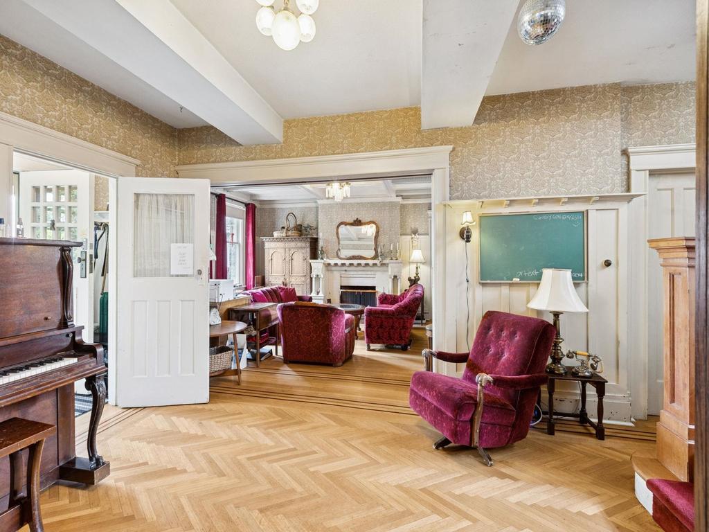 Listing Image for R2991440