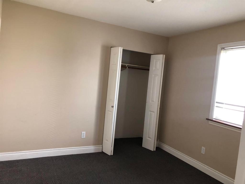 Listing Image for R2992043