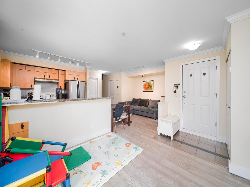 Listing Image for R2993858