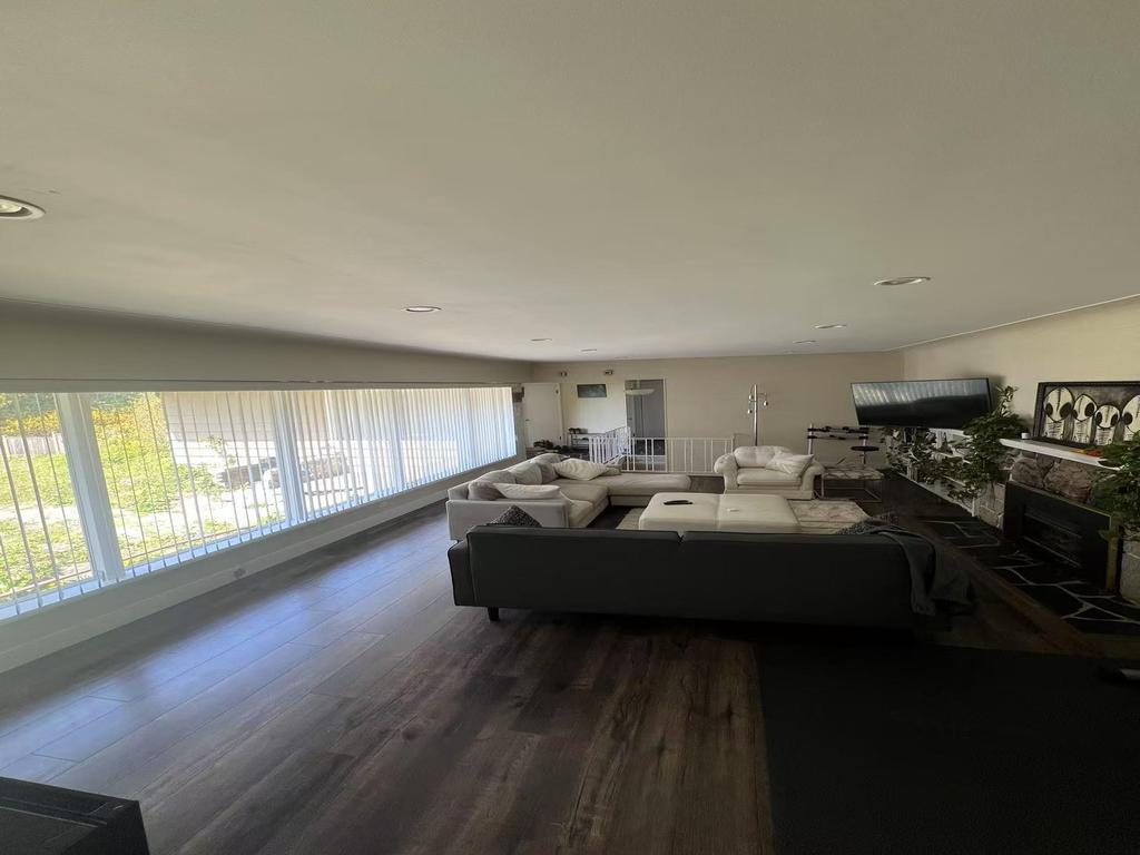 Listing Image for R2994012