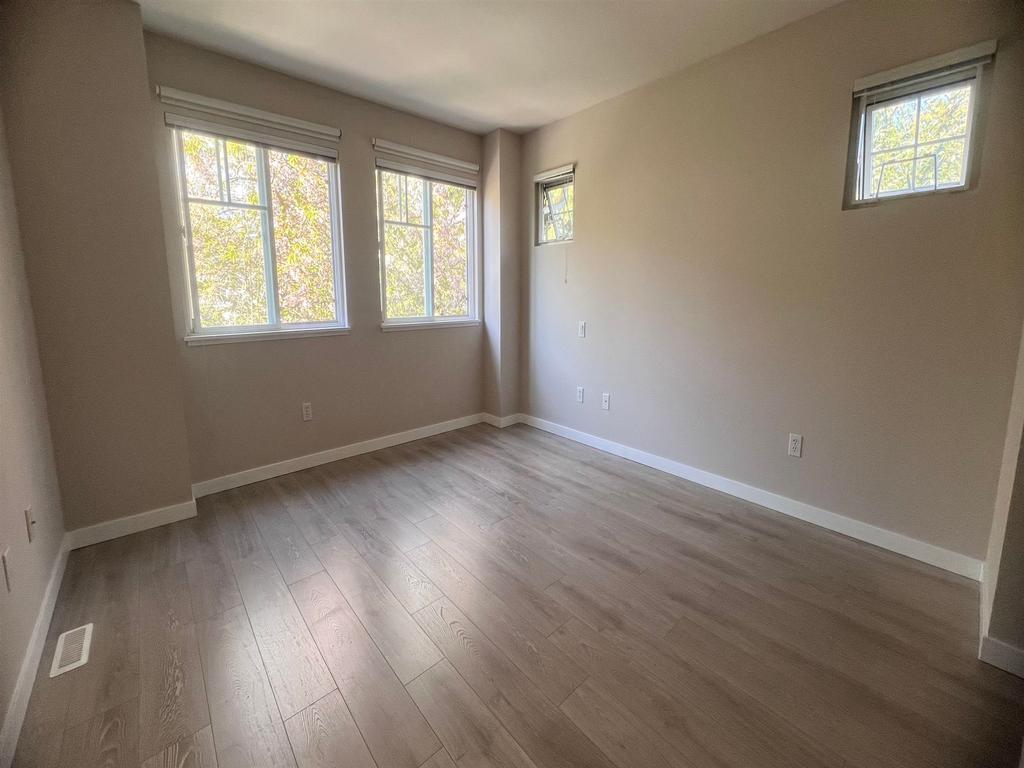 Listing Image for R2994111