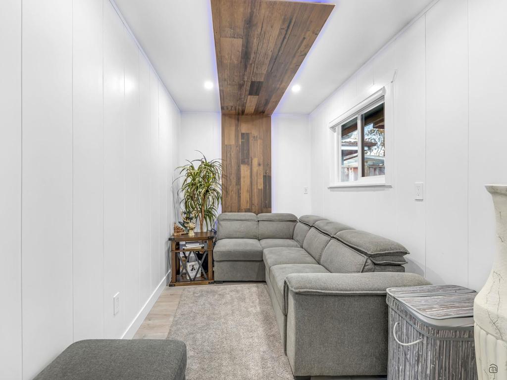 Listing Image for R2994423