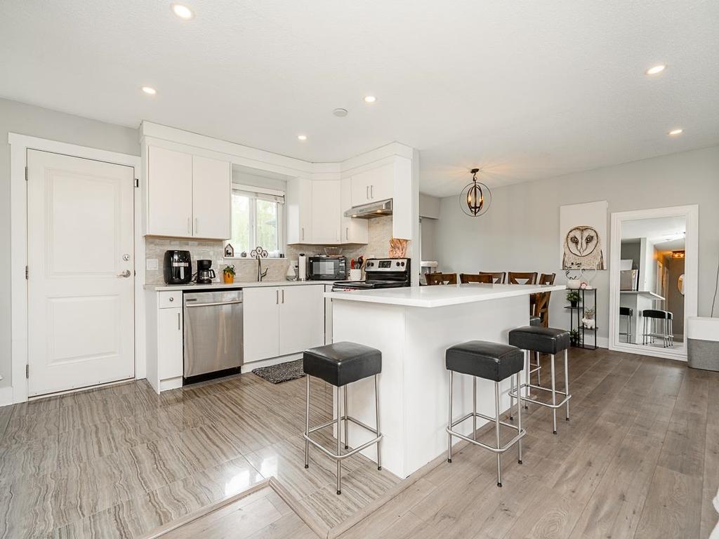 Listing Image for R2995702