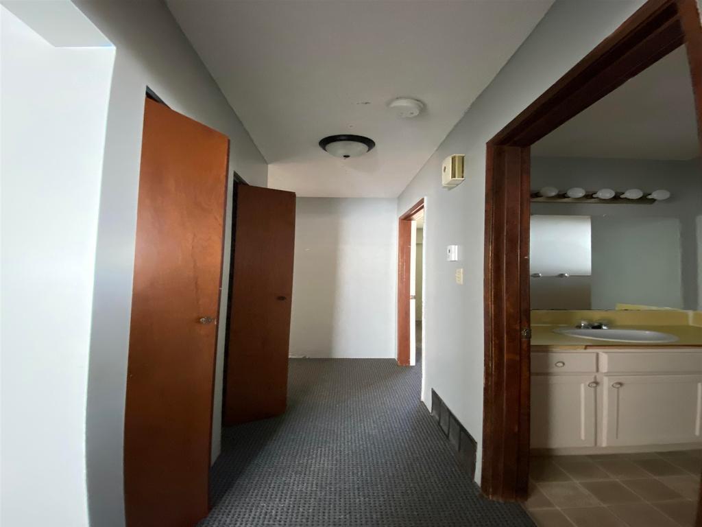 Listing Image for R2995796