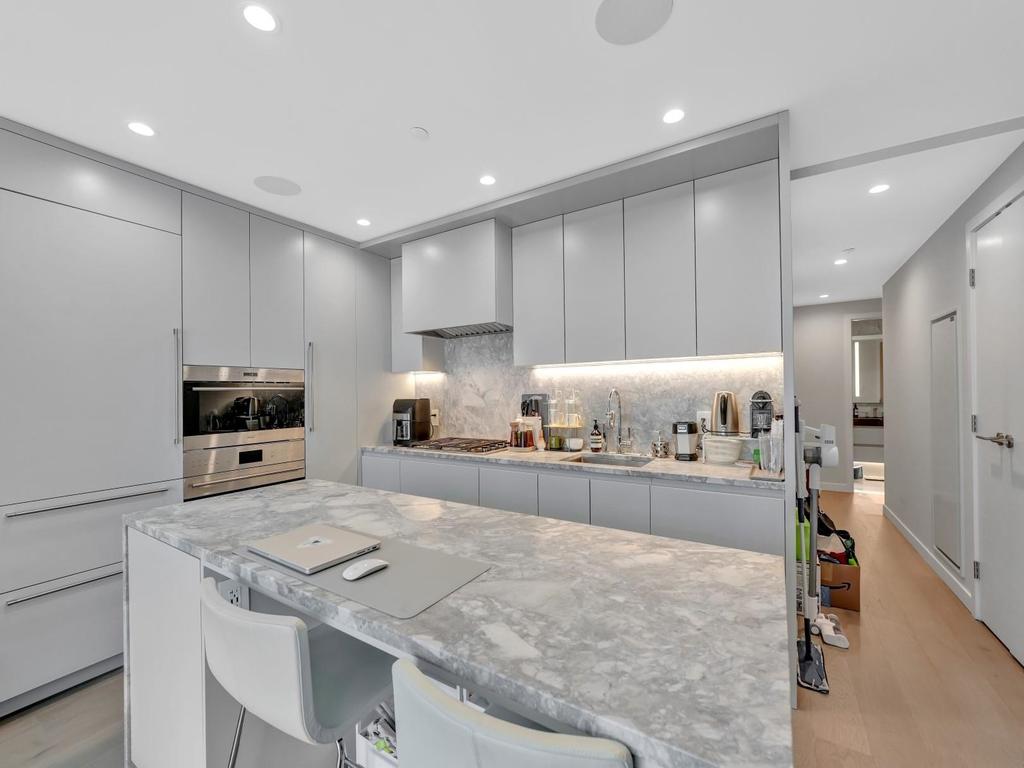 Listing Image for R2998667