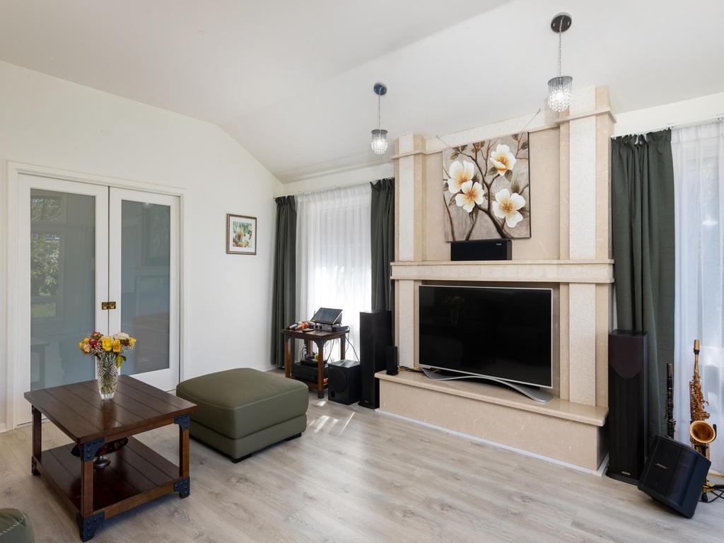 Listing Image for R2999777