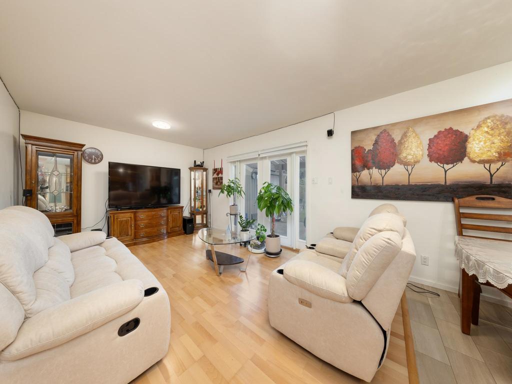 Listing Image for R2999777