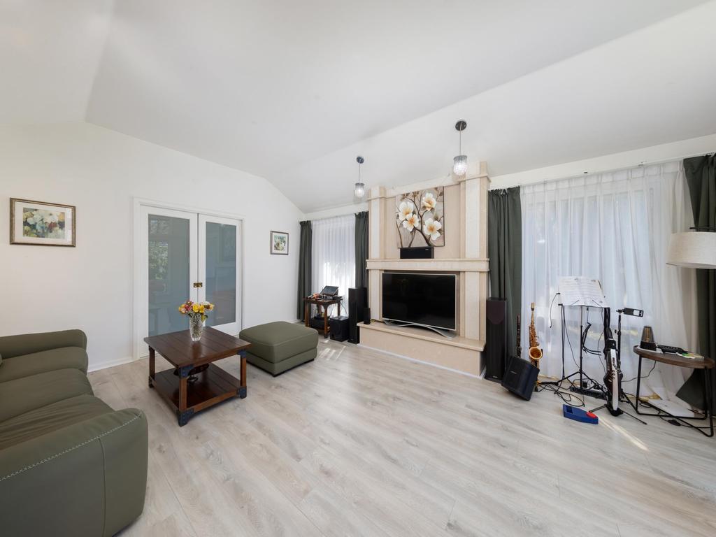 Listing Image for R2999777