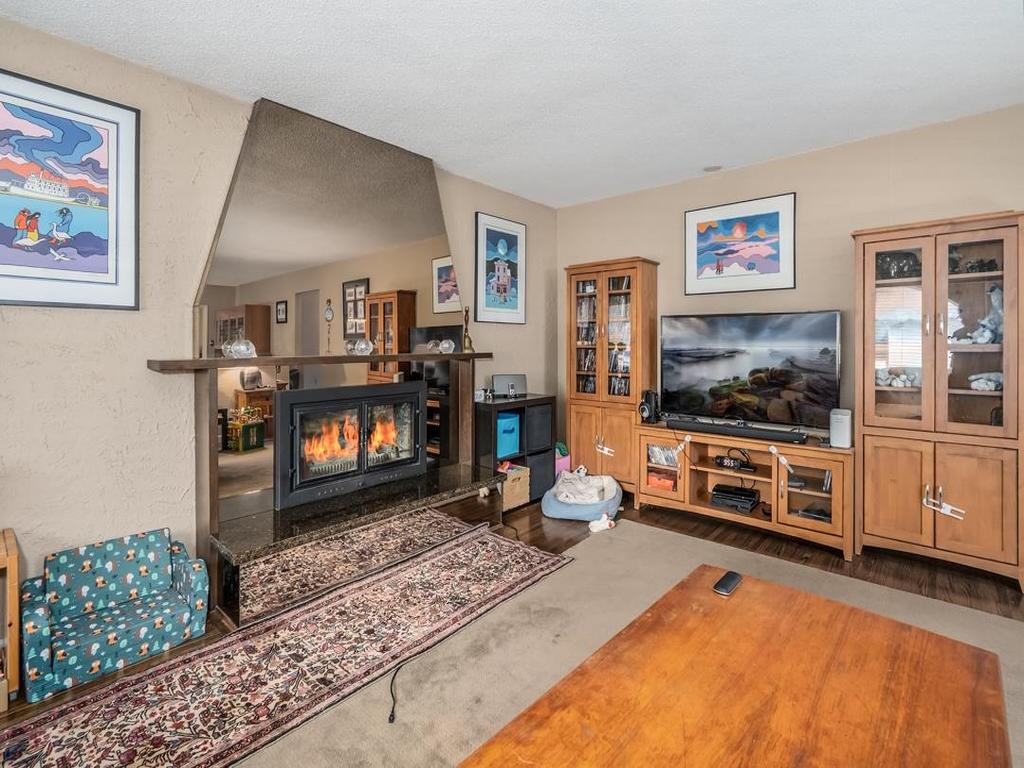 Listing Image for R3000514