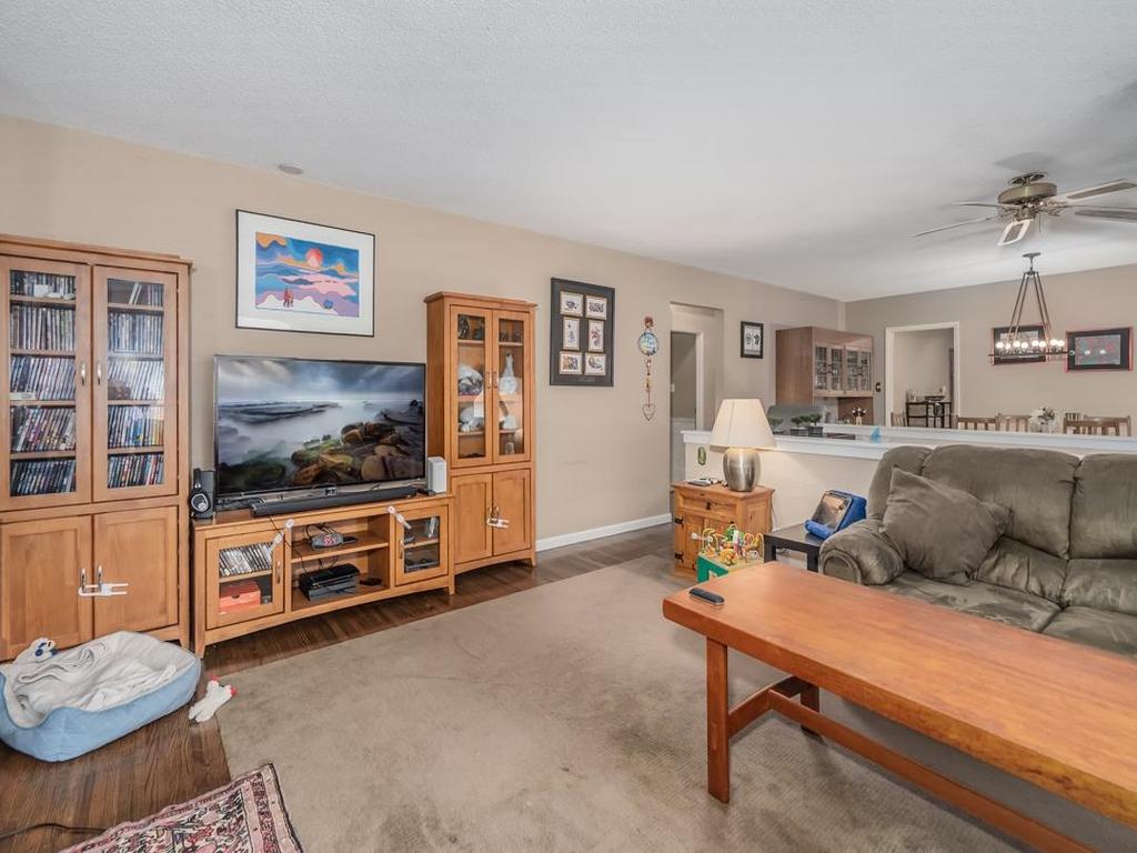 Listing Image for R3000514