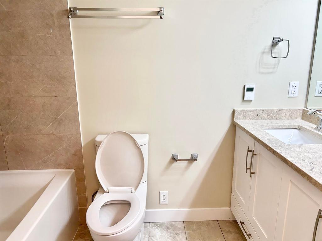 Listing Image for R3000770