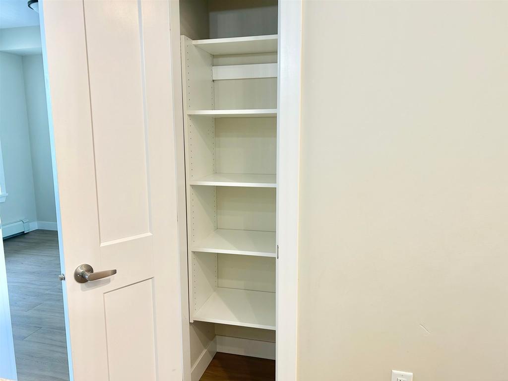 Listing Image for R3000770