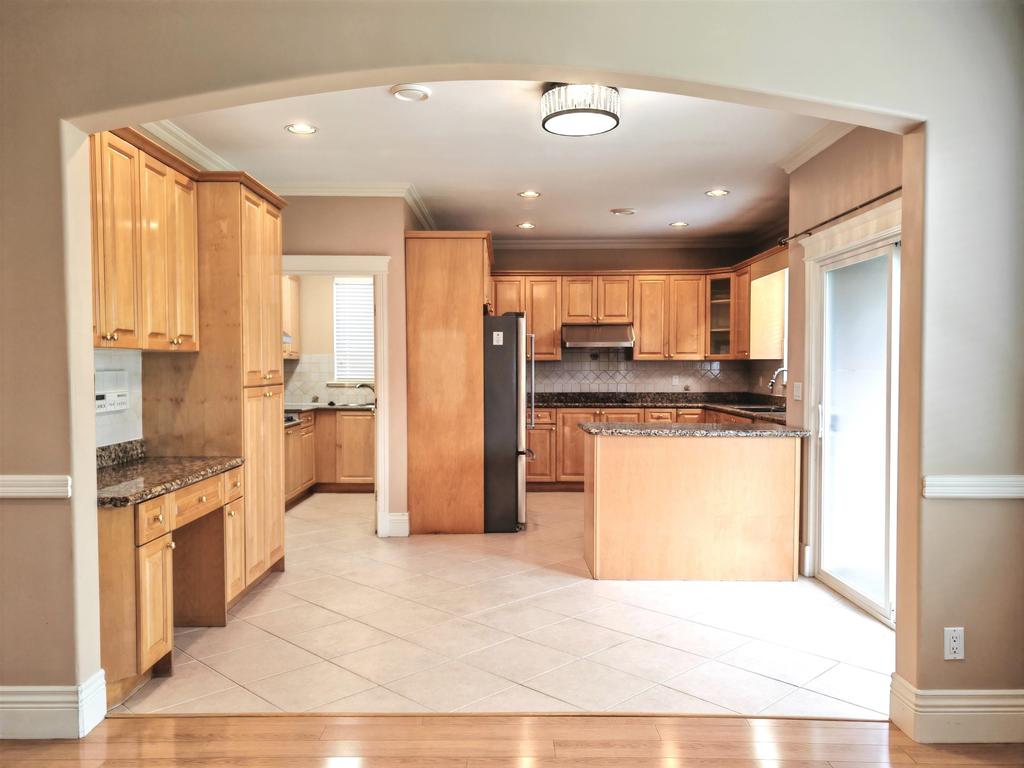 Listing Image for R3002004