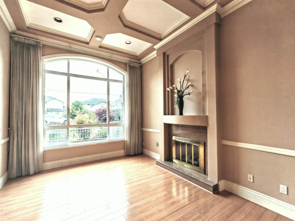 Listing Image for R3002004